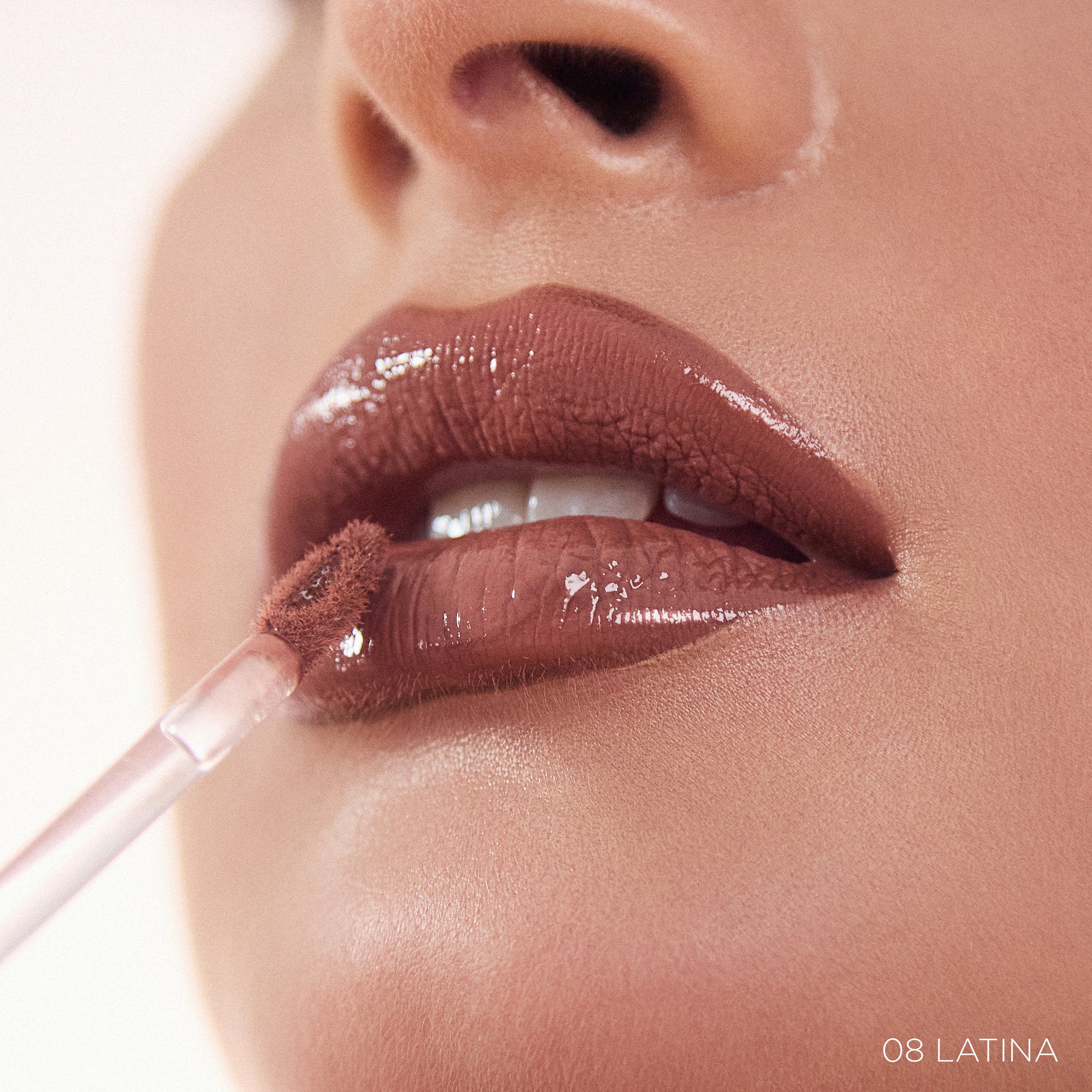 Labial Liquido Glassing Adara