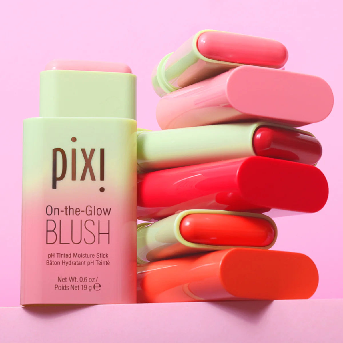 Rubor en Stick Petra On the Glow PIXI