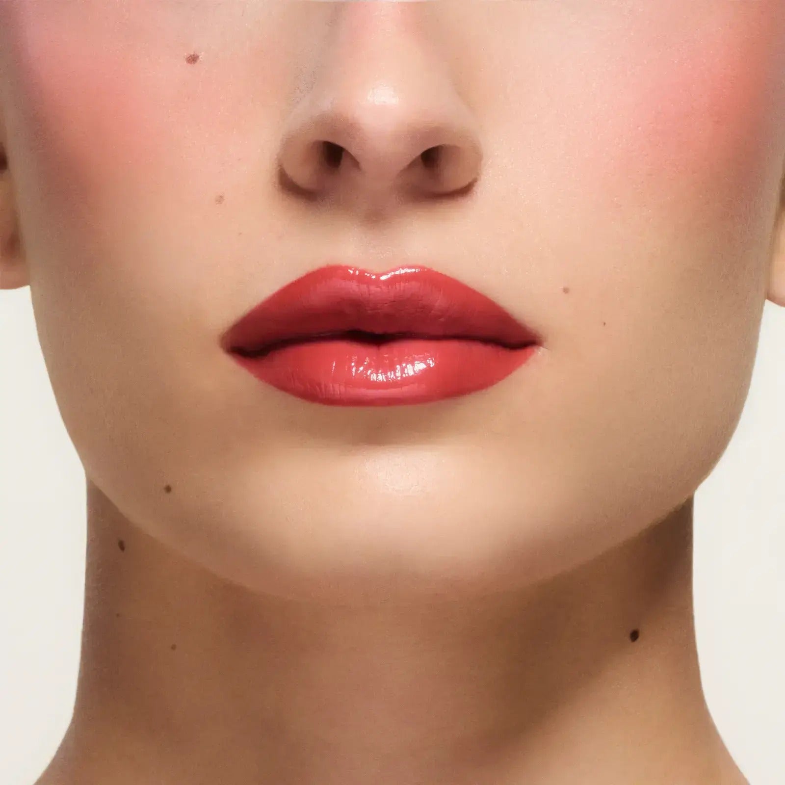 Aceite de Labios Rich Oil Stick Viral Rush Farmasi