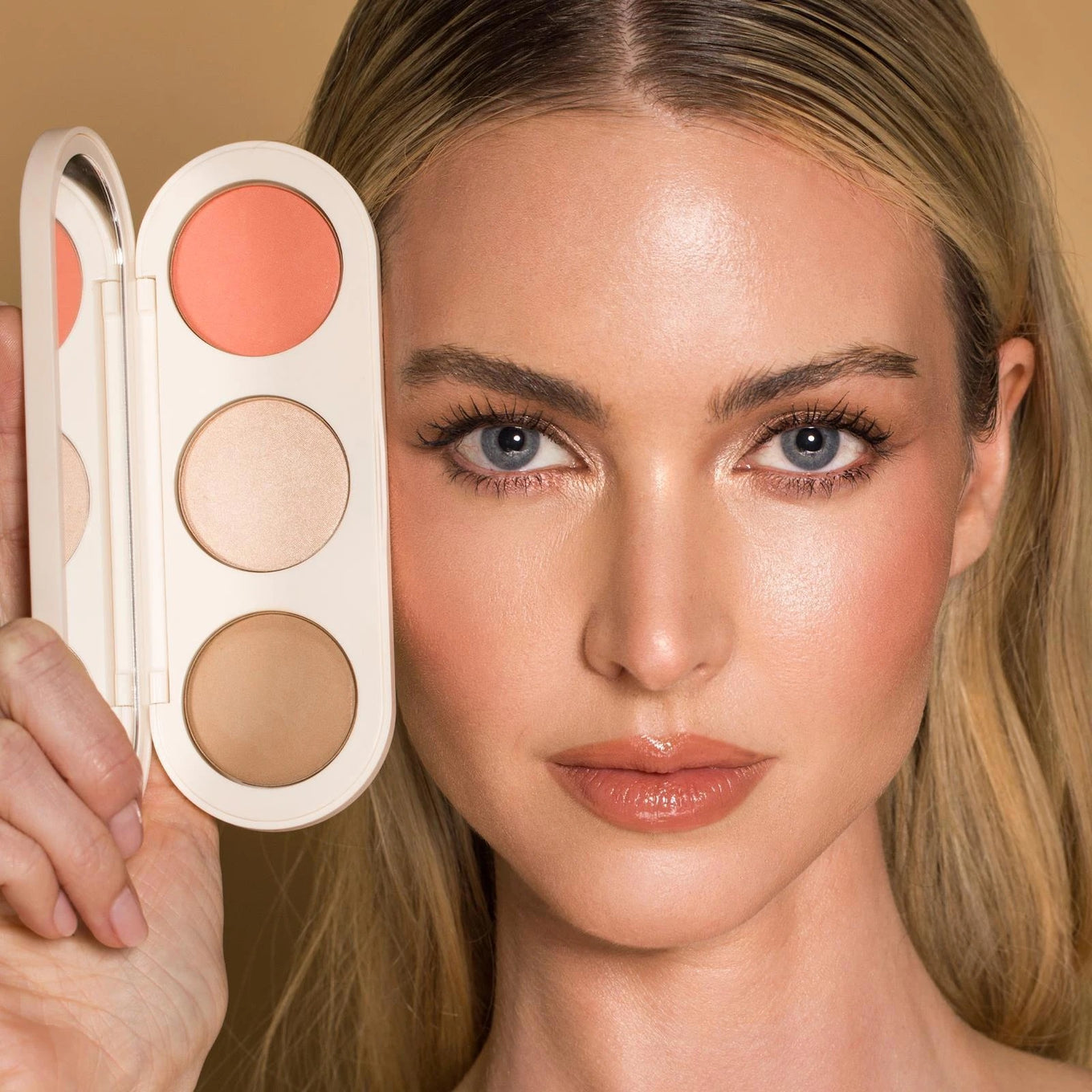 Paleta de Rostro Farmasi Tono: Peach Perfect