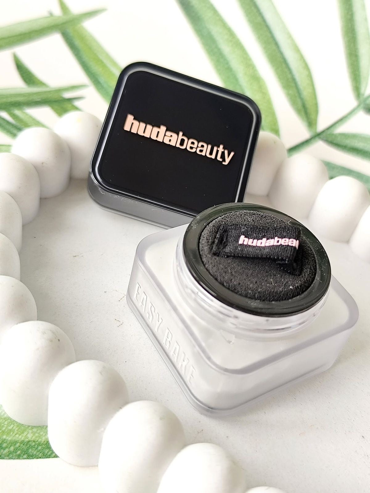 Mini Polvos Sueltos Easy Bake con Efecto Difuminador Huda Beauty